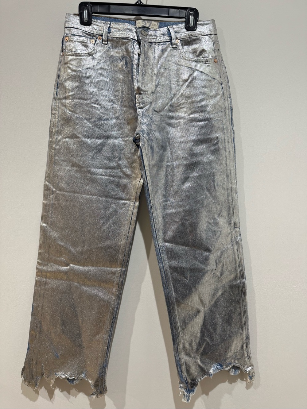 We The Free Jayde Metallic Silver high rise Straight Jeans distressed hem Sz27